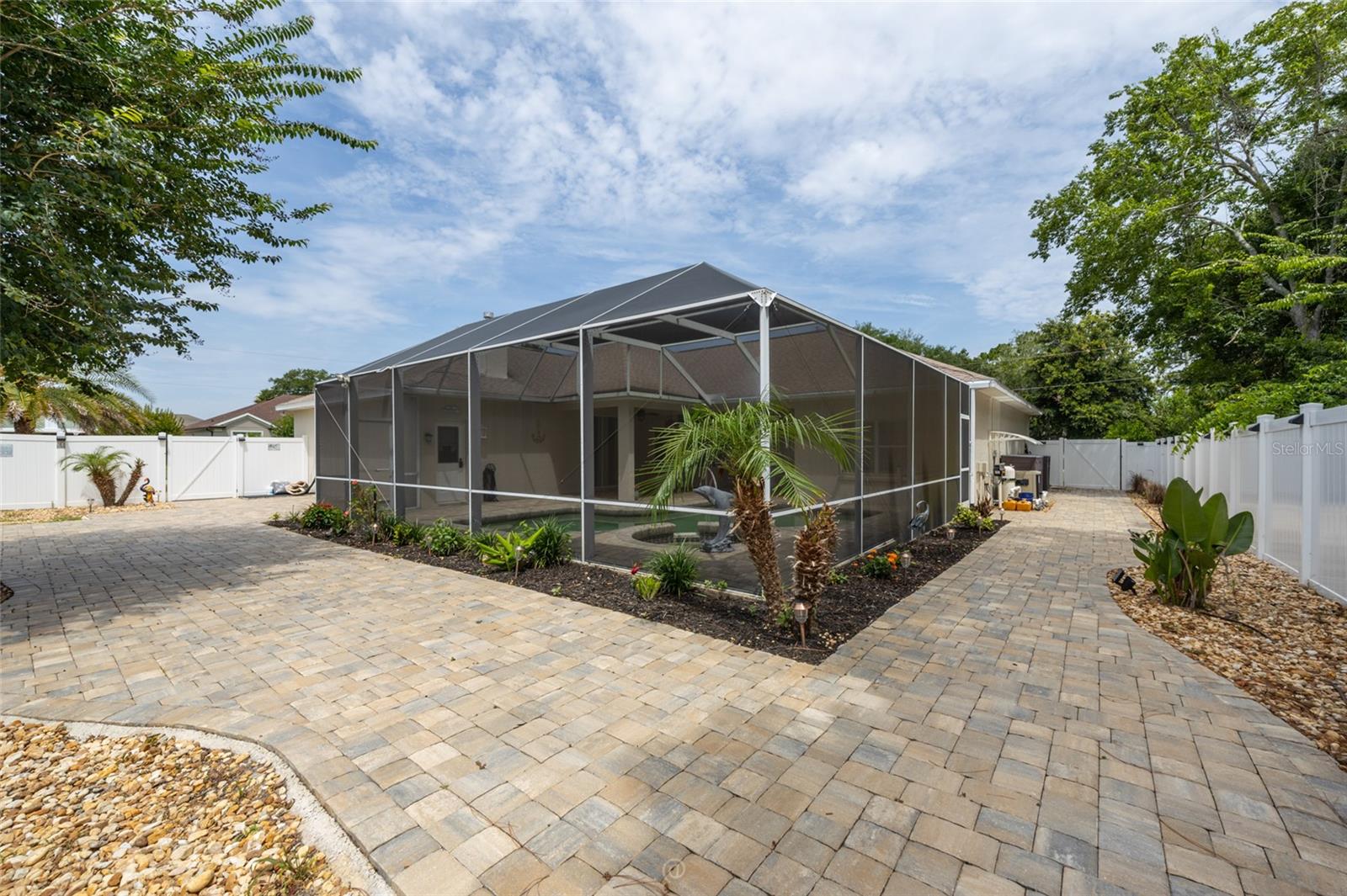 FOREST GROVE BUS CENTER - Residential