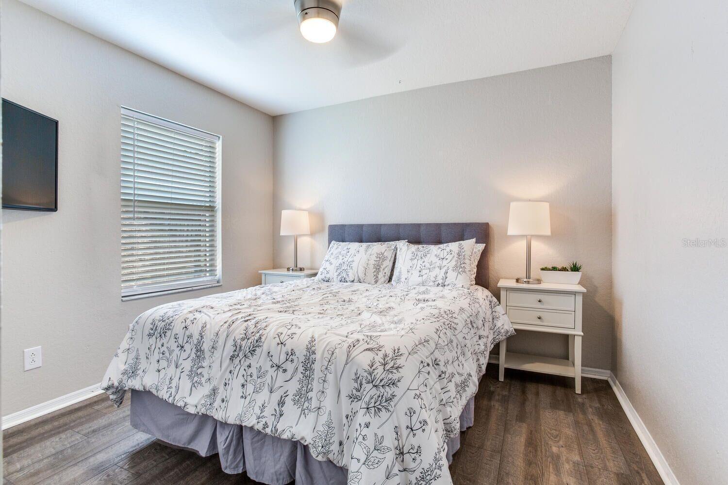 LAKEVIEW VILLAGE SEC H UNI - Residential
