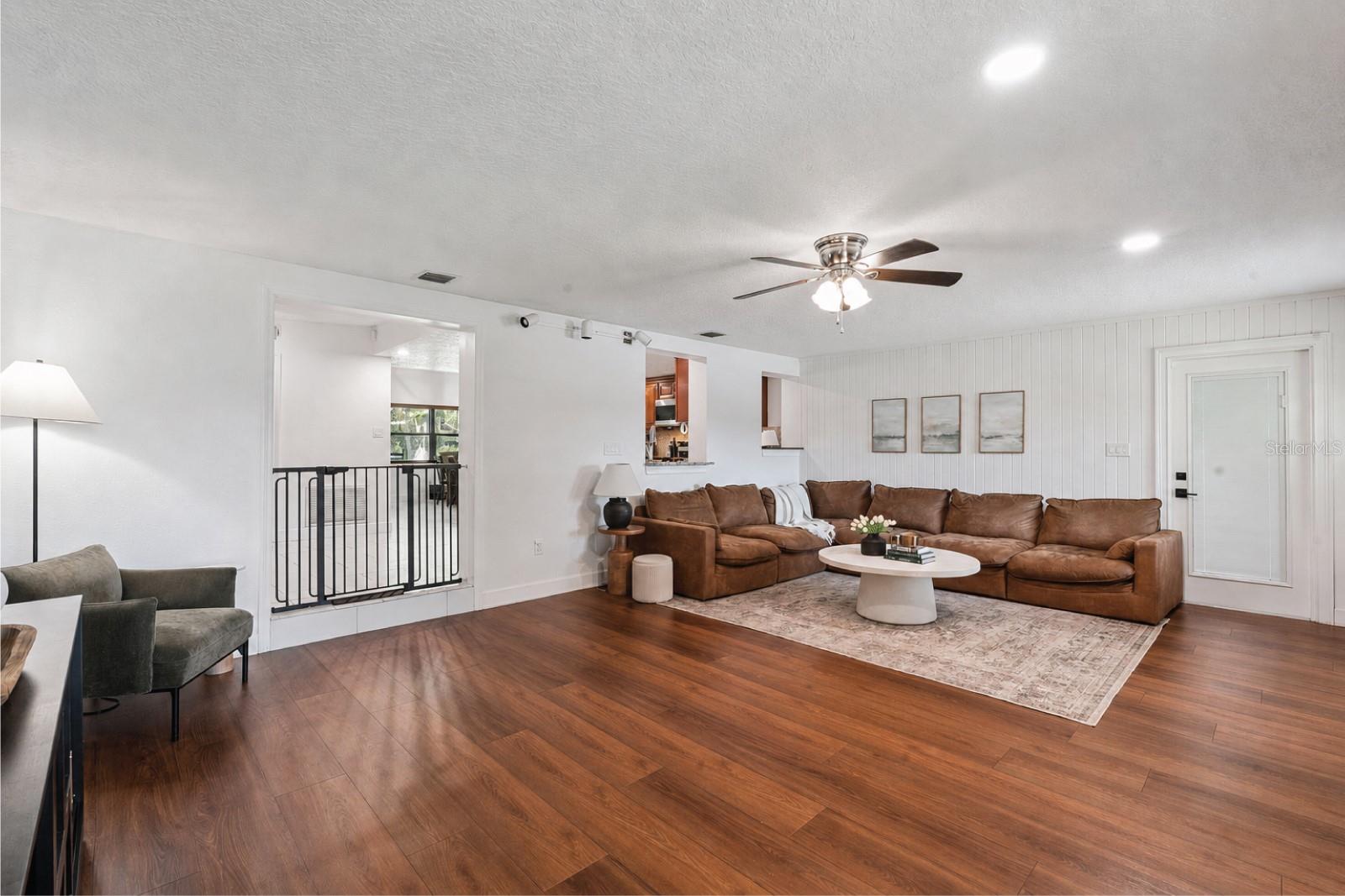 ROBERTA PLACE - Residential