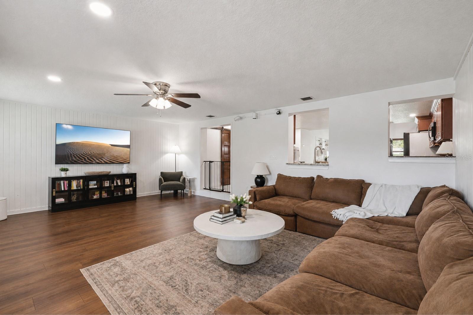 ROBERTA PLACE - Residential