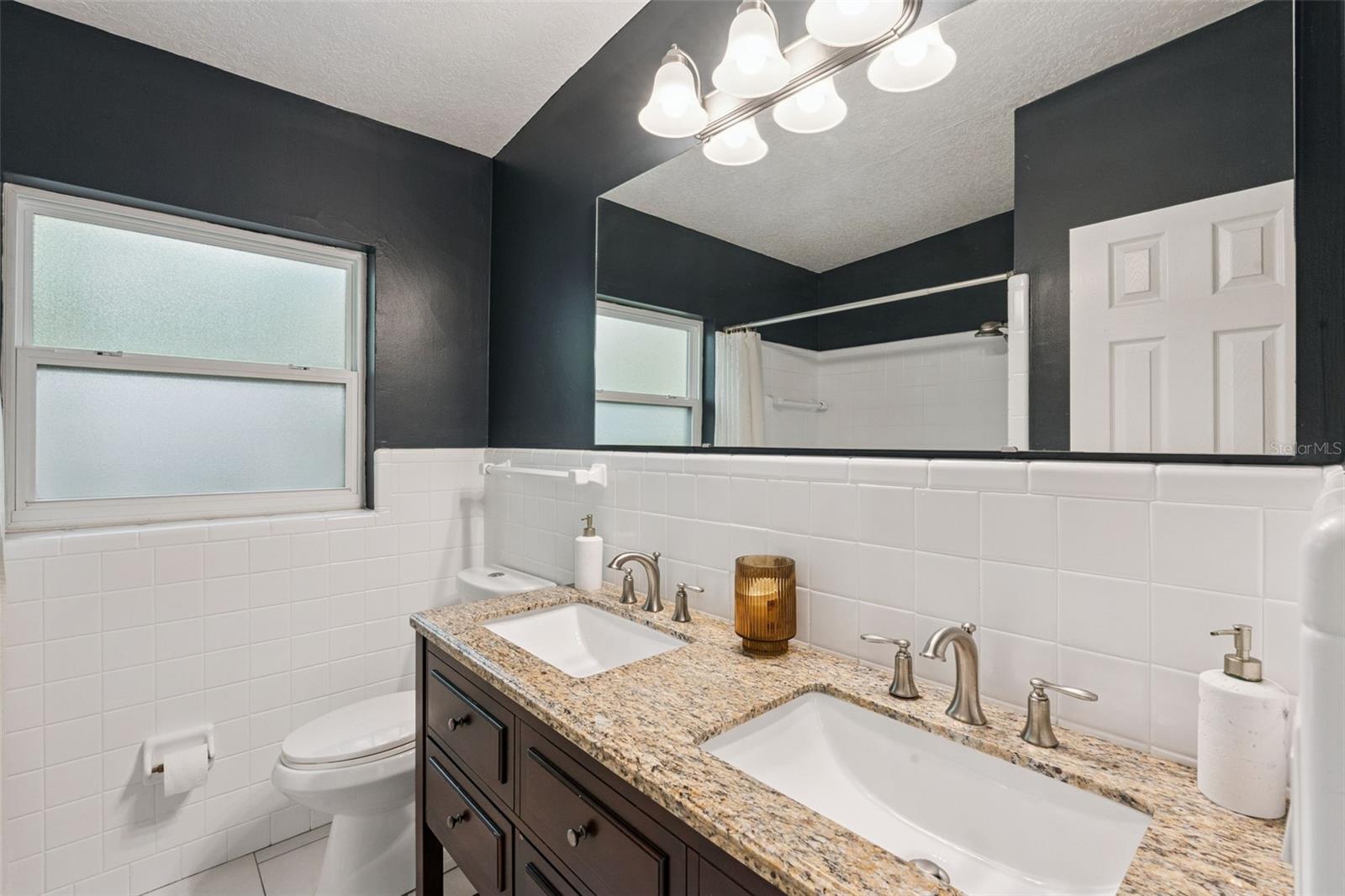 ROBERTA PLACE - Residential