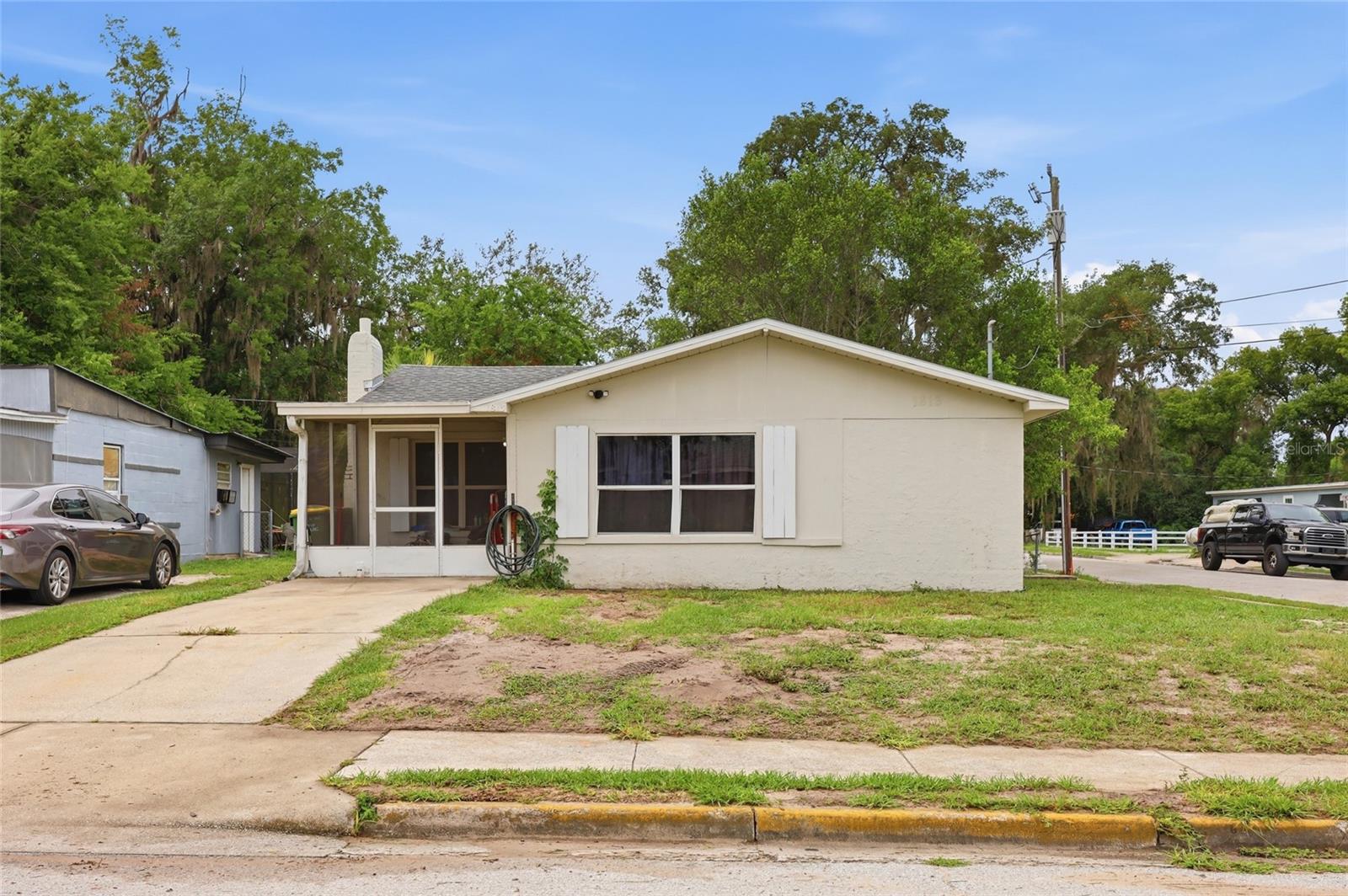 LEESBURG OAK CREST - Residential
