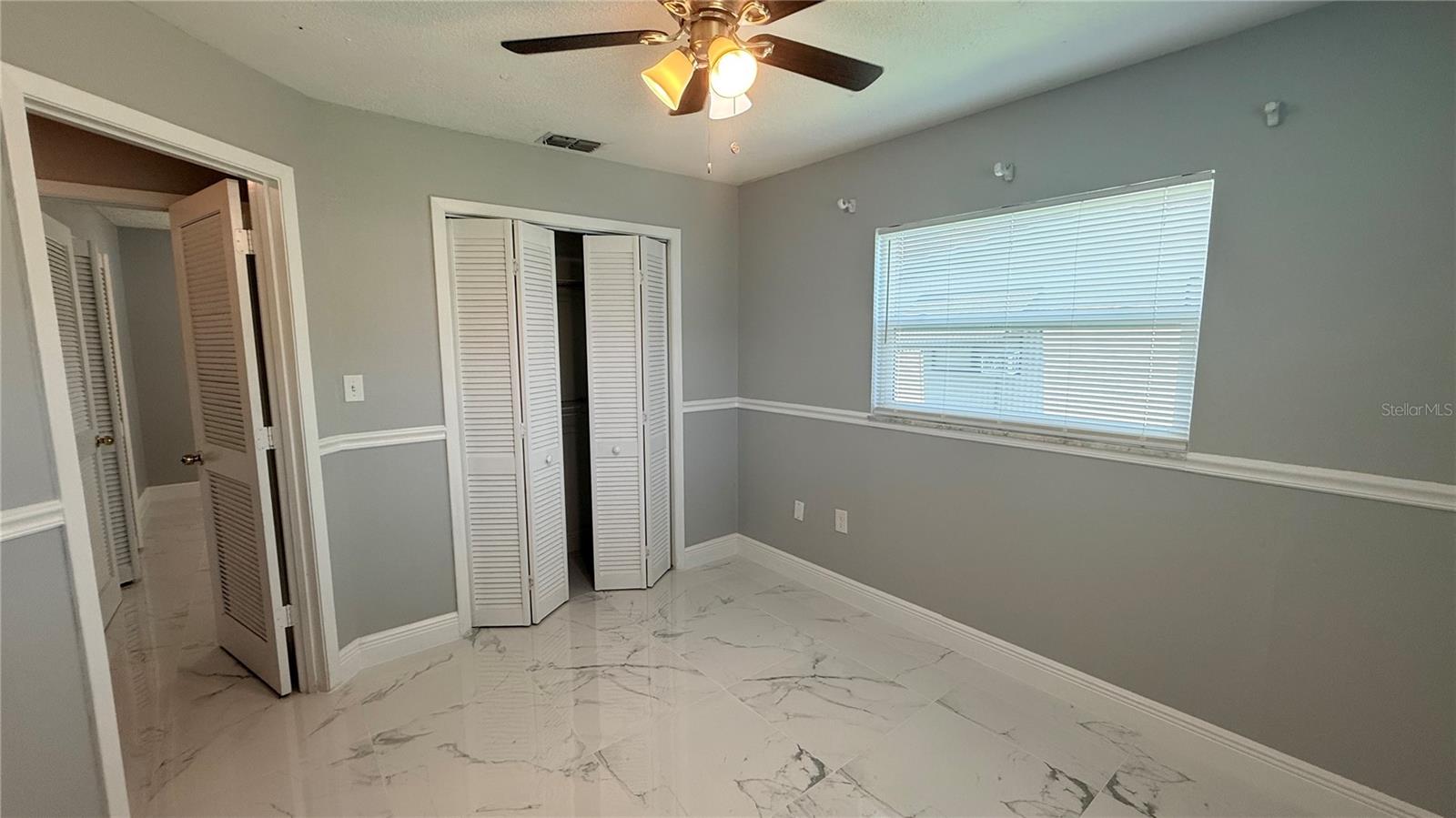 TROPICAL PARK UNIT 01 - Residential Lease