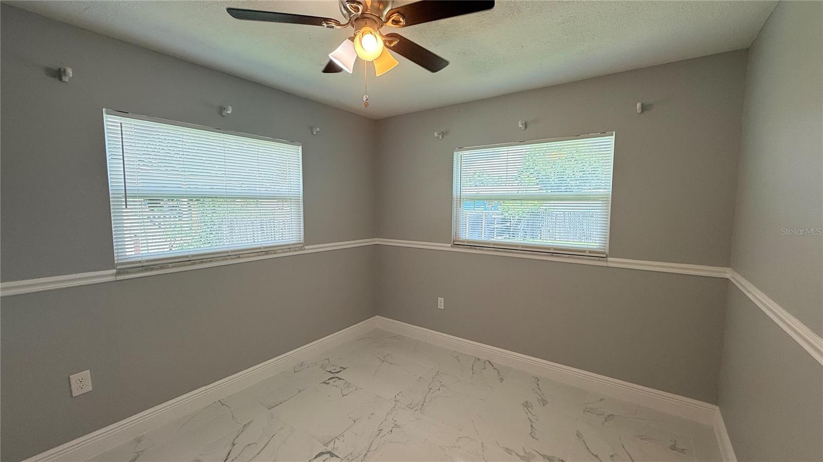 TROPICAL PARK UNIT 01 - Residential Lease
