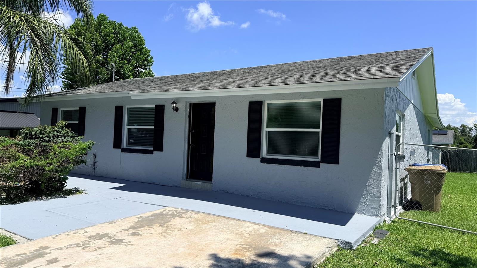 Up for rent! Beautiful and cozy property in the city of Kissimmee, Florida. Available immediately. Owner prefers no pets. This property has 3-Bedrooms, 1-bath. Ceramic tile all over. Modern style, neutral colors, lots of windows, good storage, inside laundry in the unit & volume ceilings. Paved driveway. Family Room with Fireplace, Indoor Utility Room and much more. All Appliances.