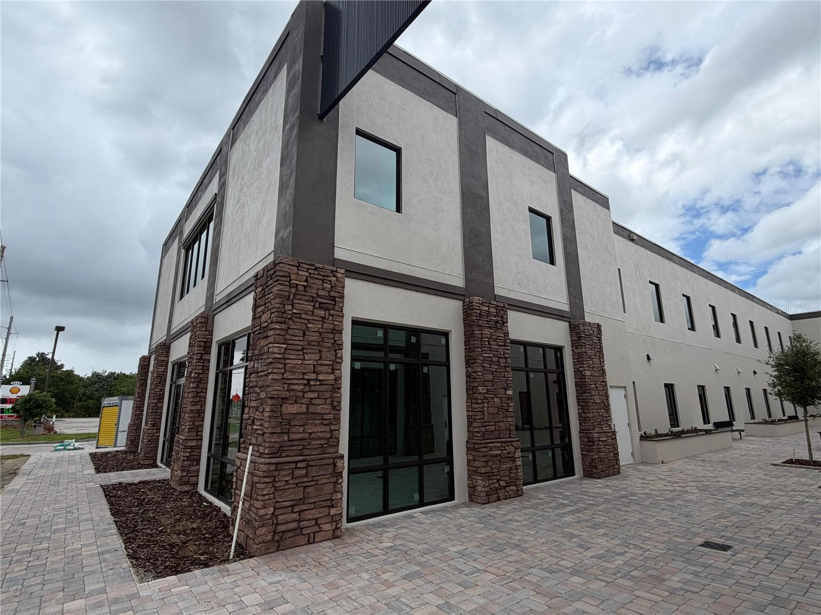ACREAGE & UNREC - Commercial Sale