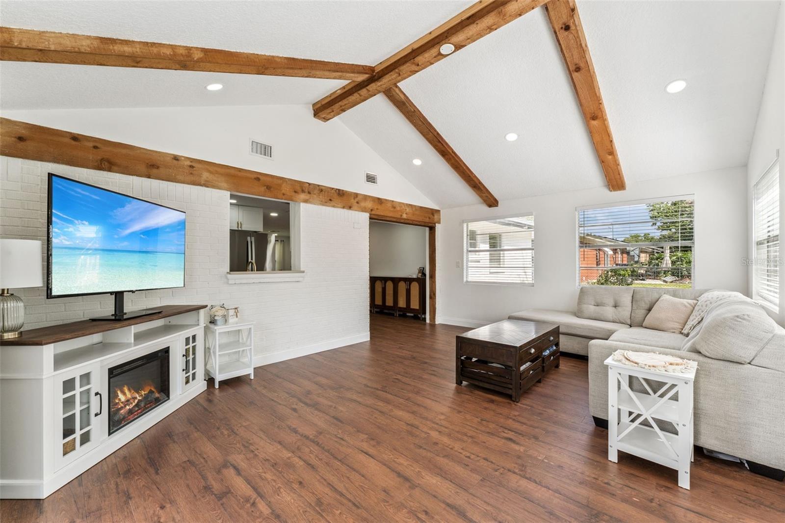 GOLDEN HEIGHTS - Residential
