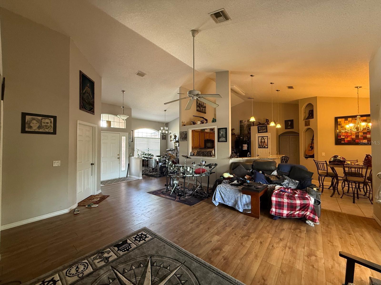 SPRING HILL - Residential