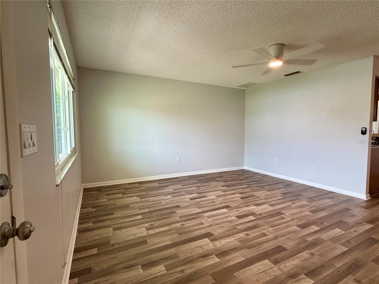 PALM CAY - Residential