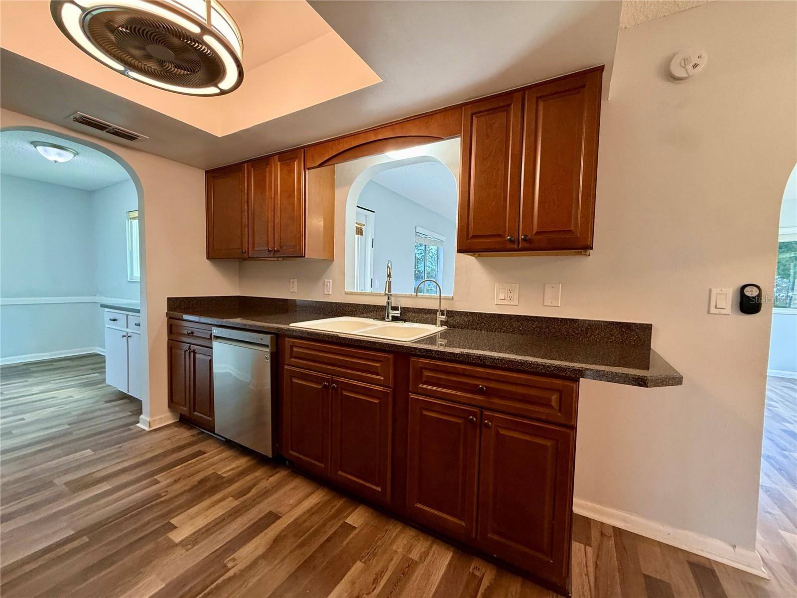 PALM CAY - Residential