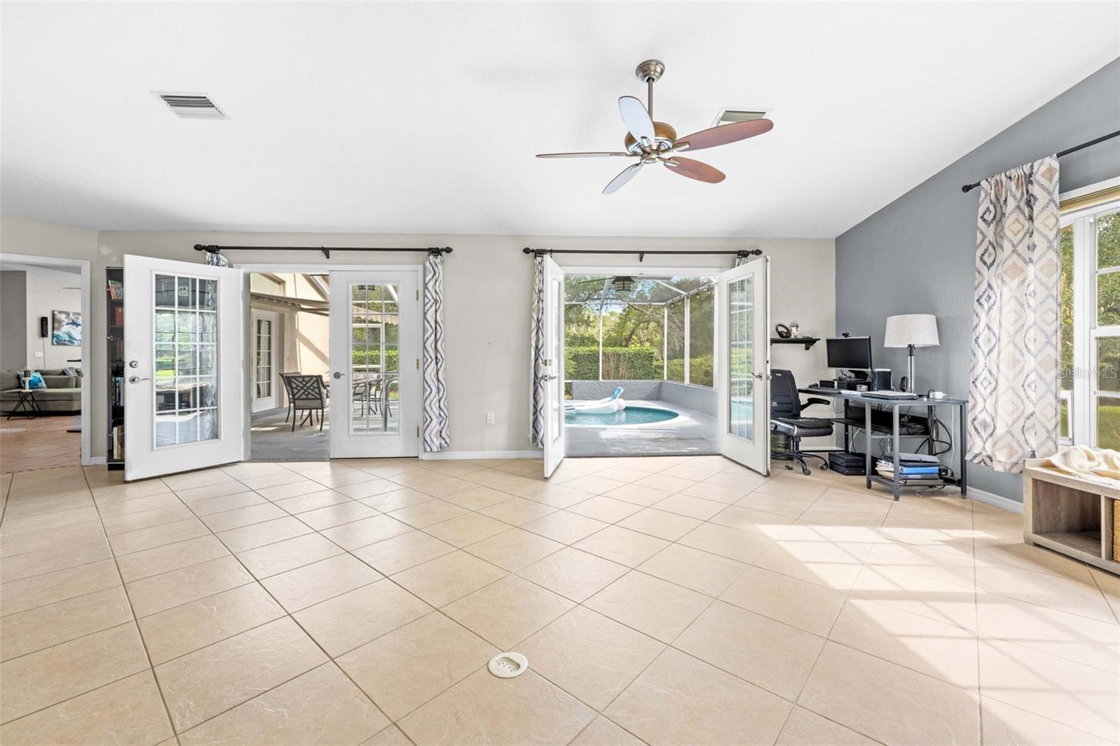 GLEN HILLS VILLAGE - Residential