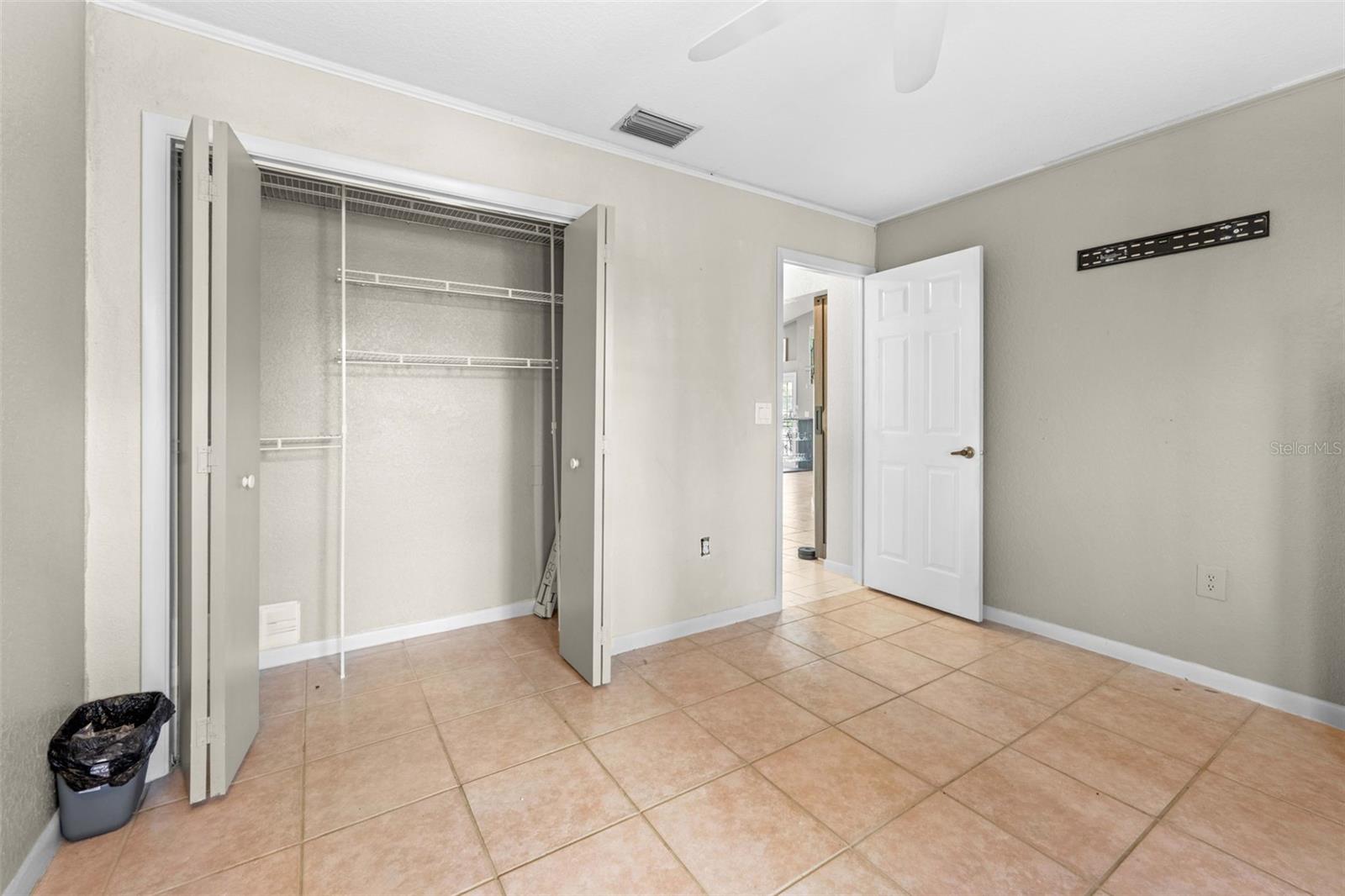 GLEN HILLS VILLAGE - Residential