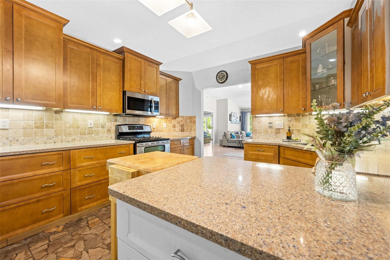 GLEN HILLS VILLAGE - Residential