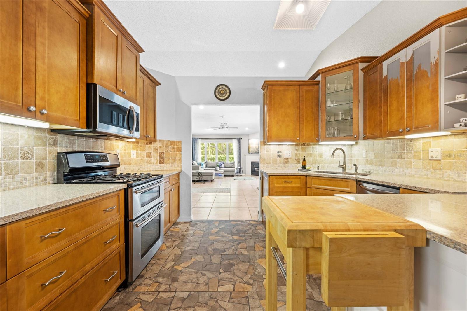 GLEN HILLS VILLAGE - Residential