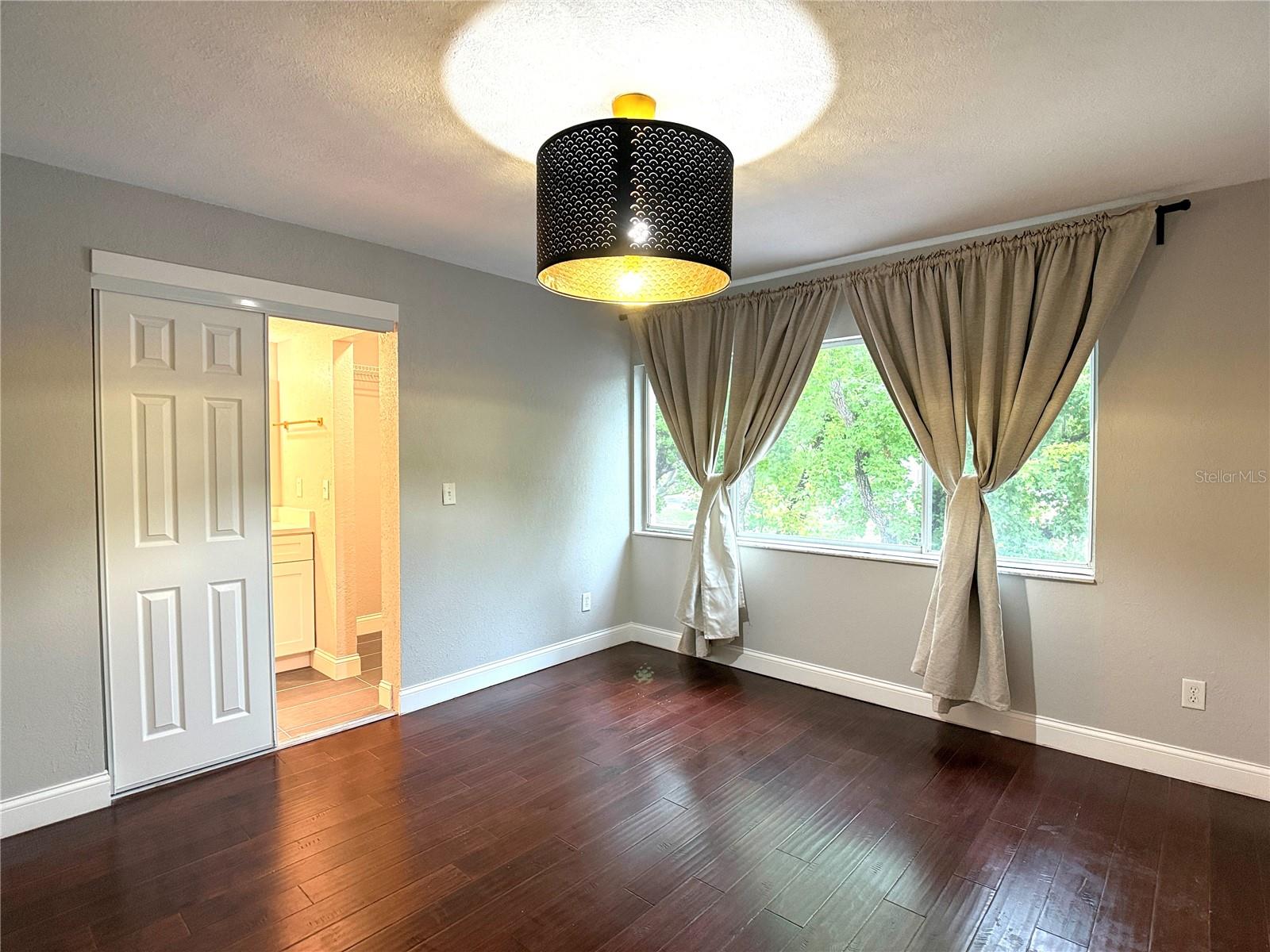 CYPRESS CRK GOLF TOWNHOMES CONDO - Residential Lease