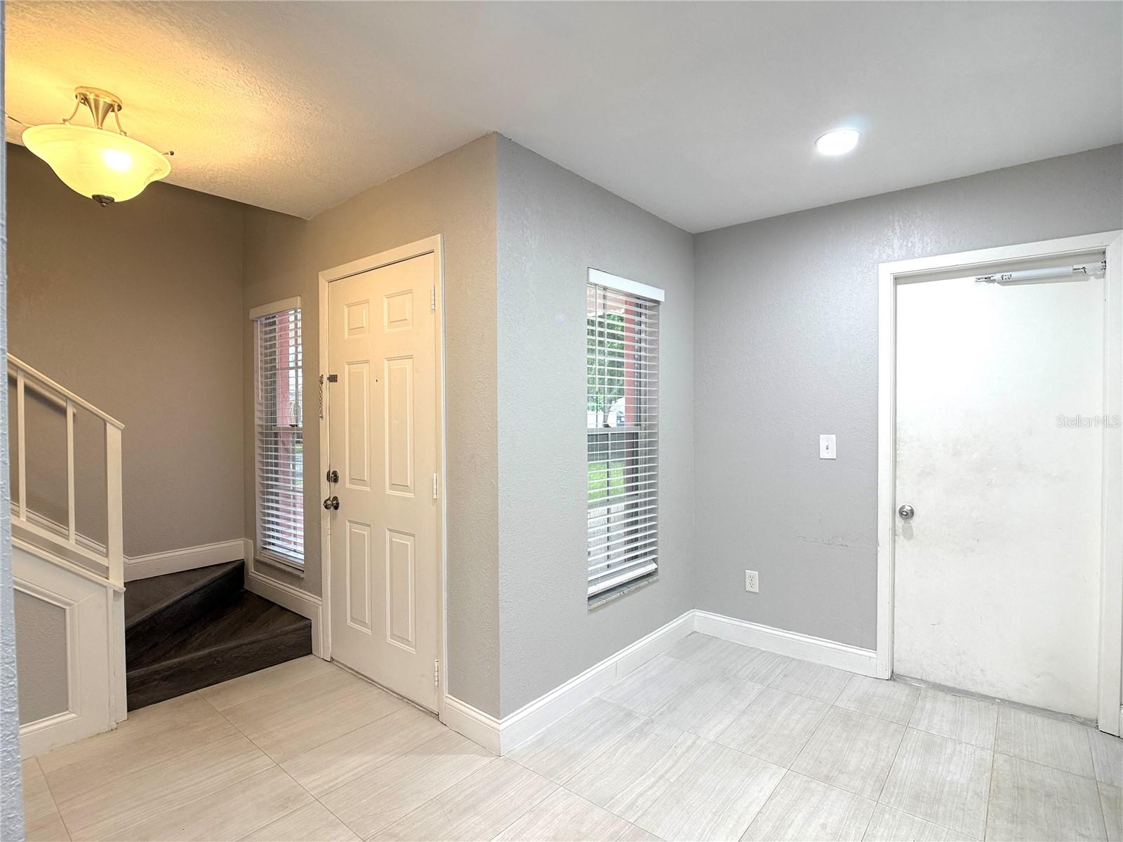 CYPRESS CRK GOLF TOWNHOMES CONDO - Residential Lease