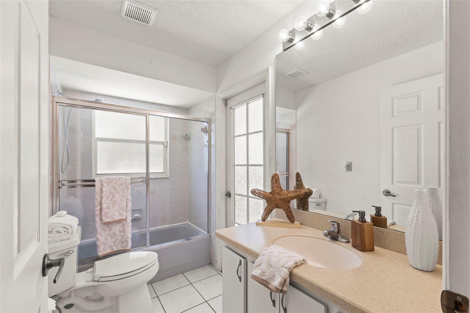 SOUTHERN OAKS - Residential