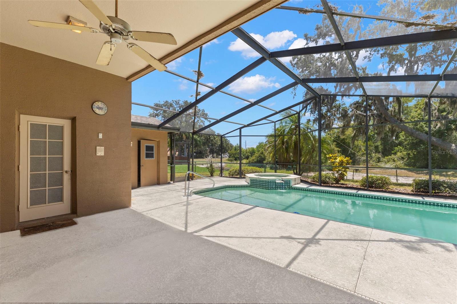 SOUTHERN OAKS - Residential