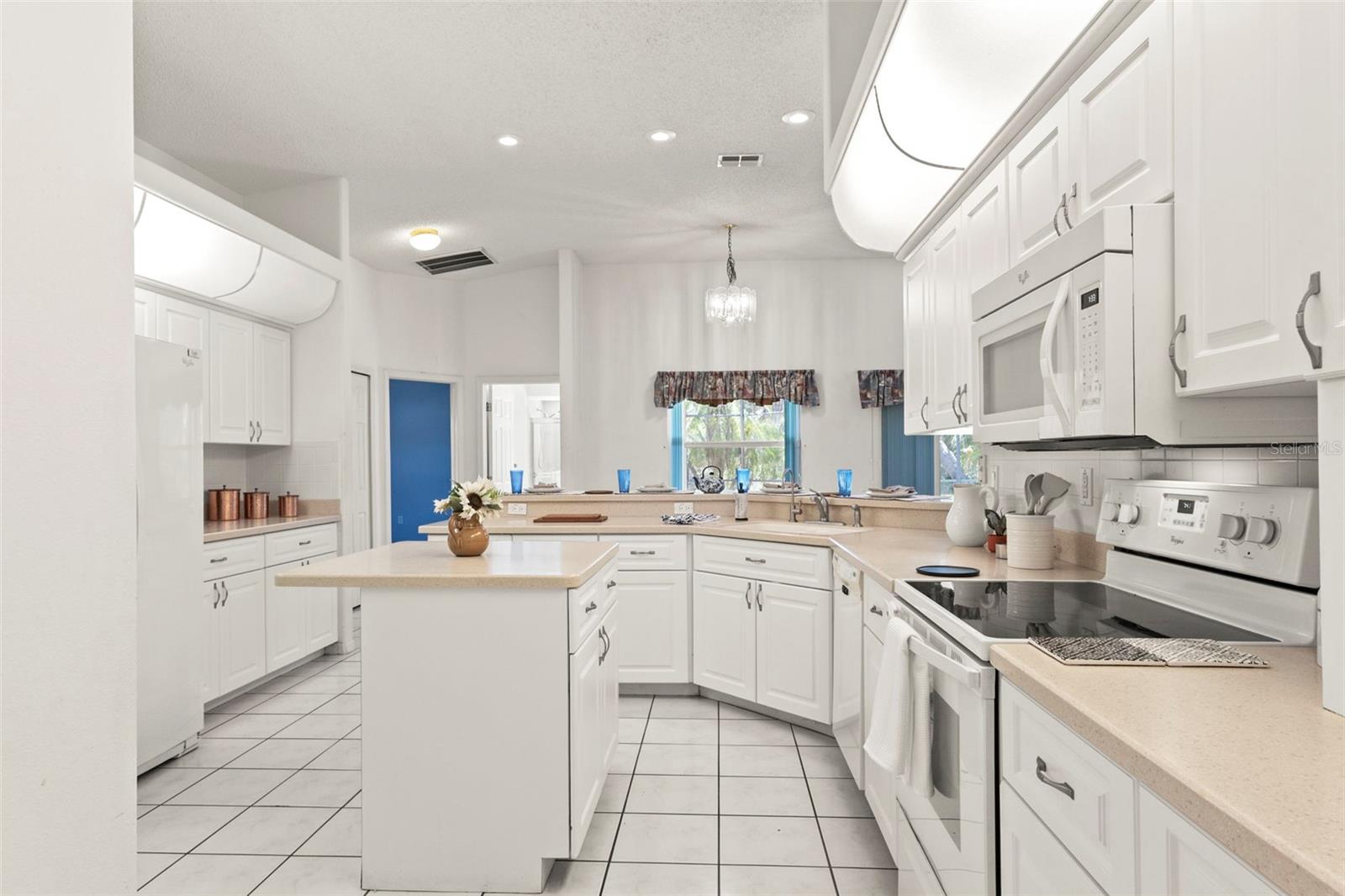 SOUTHERN OAKS - Residential