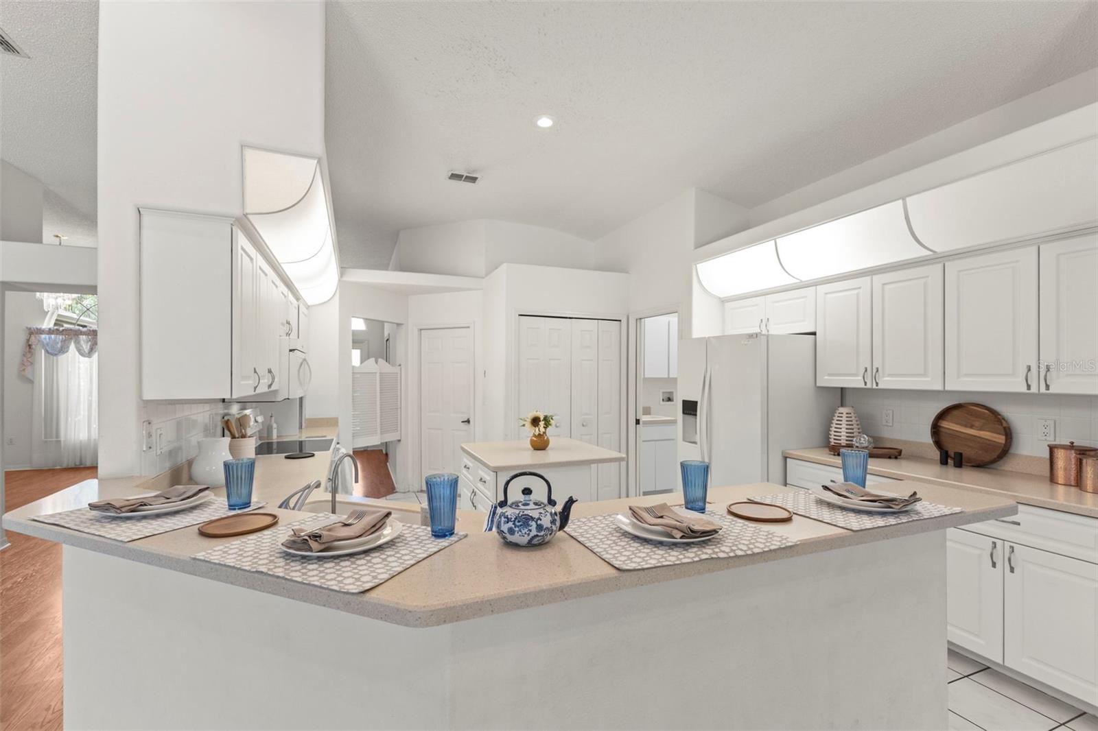 SOUTHERN OAKS - Residential