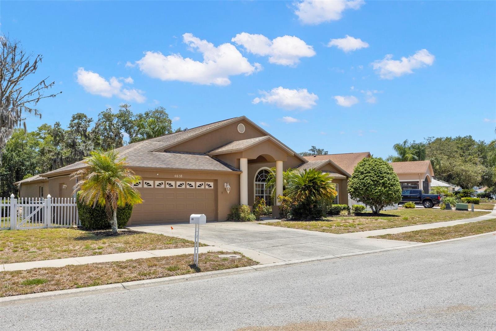 SOUTHERN OAKS - Residential