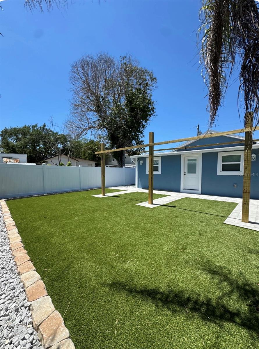 HOPES S E SUB 2 REV - Residential Lease