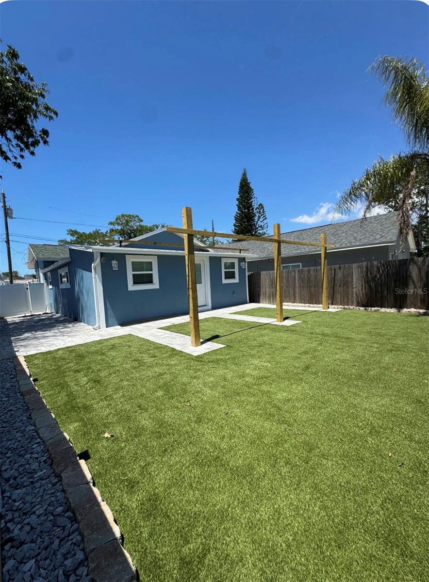 HOPES S E SUB 2 REV - Residential Lease