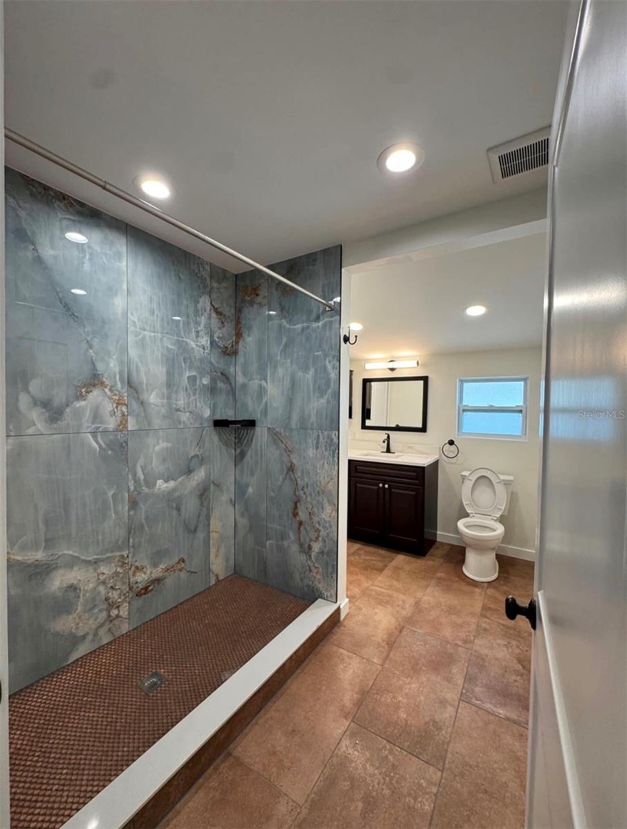 HOPES S E SUB 2 REV - Residential Lease
