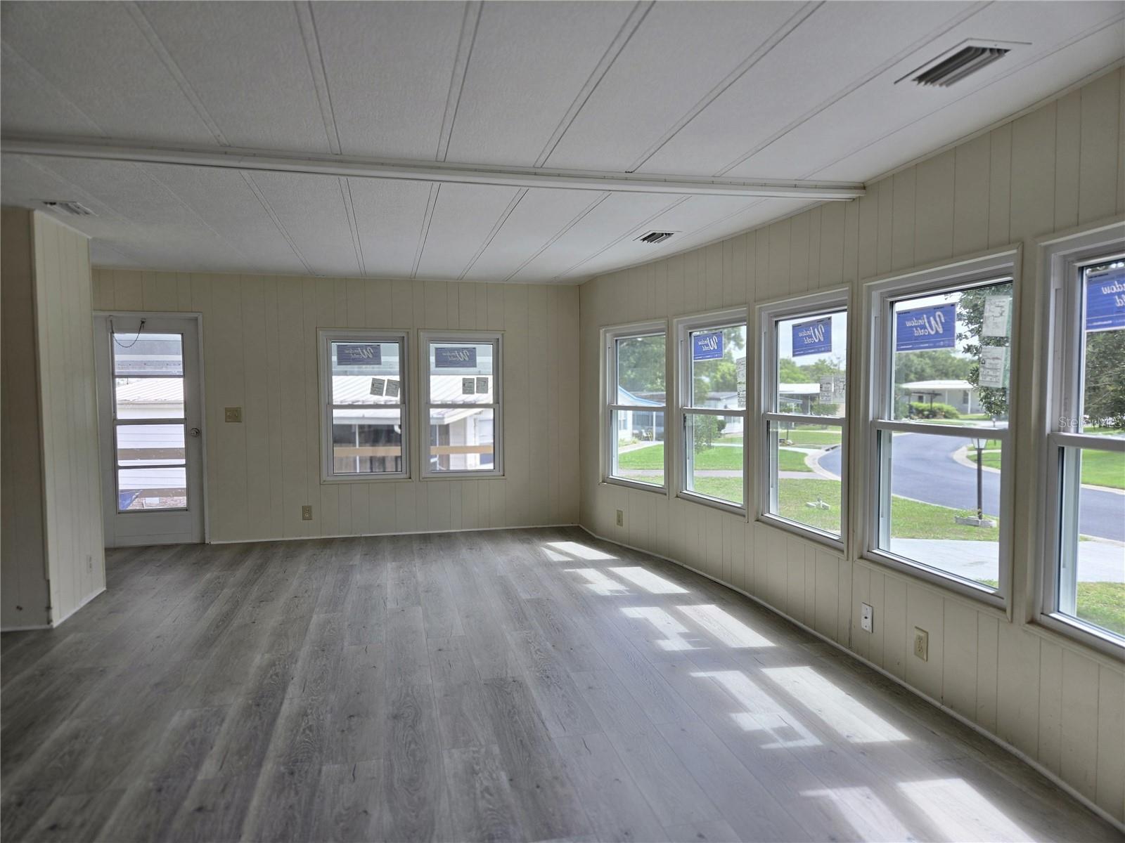 BANBURY VILLAGE CONDO - Residential