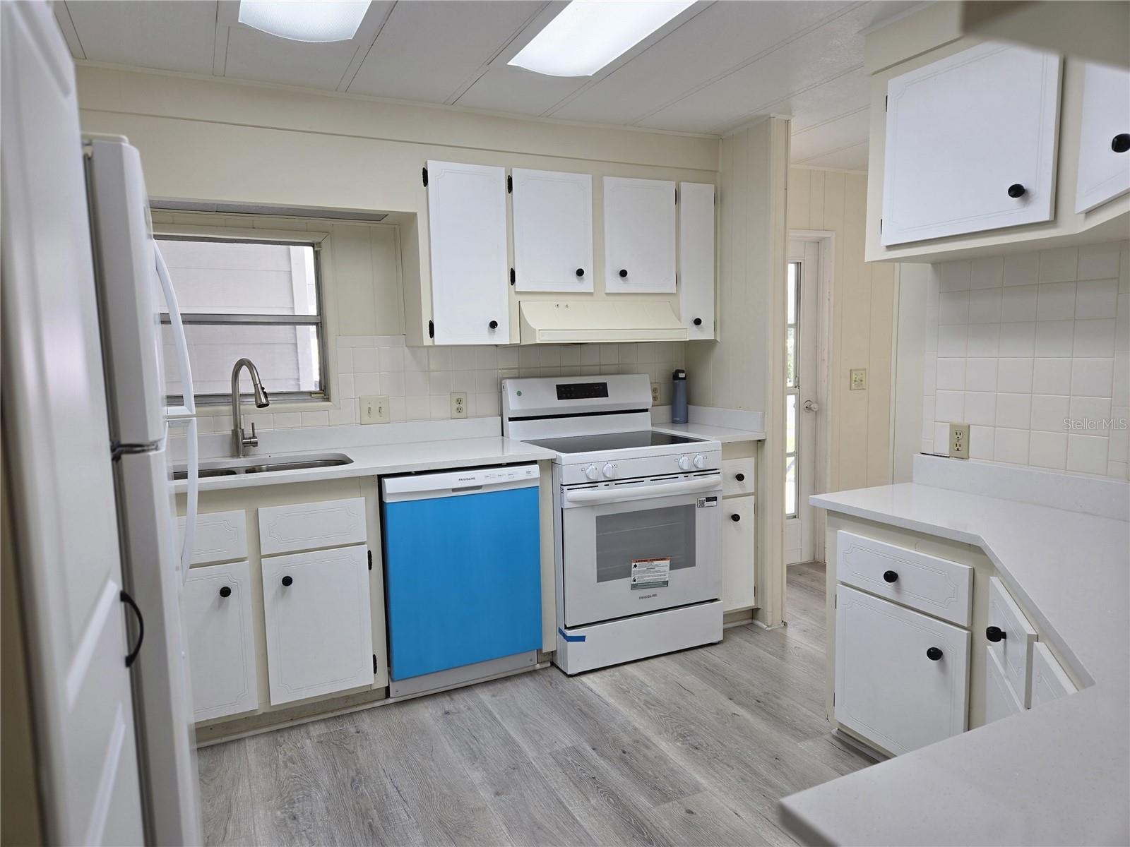 BANBURY VILLAGE CONDO - Residential