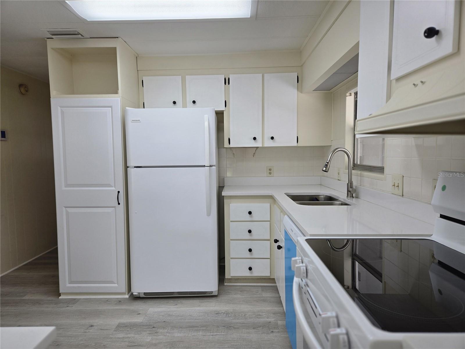 BANBURY VILLAGE CONDO - Residential