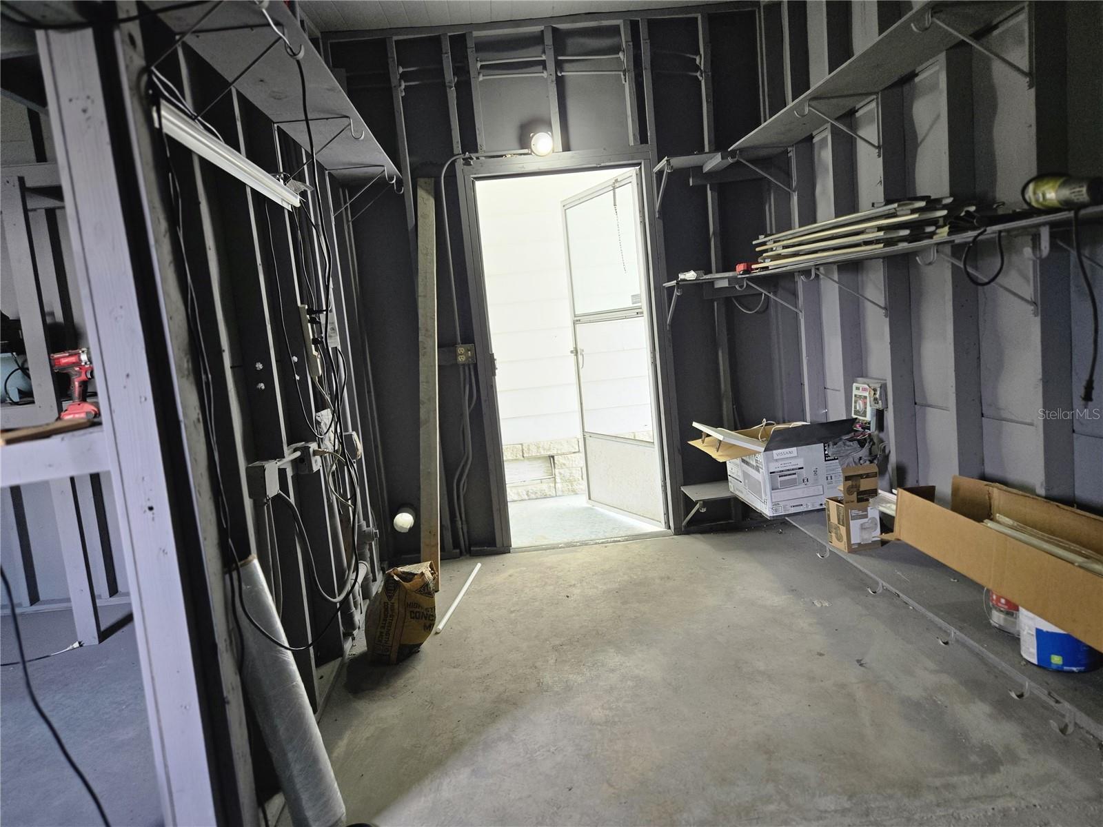 BANBURY VILLAGE CONDO - Residential