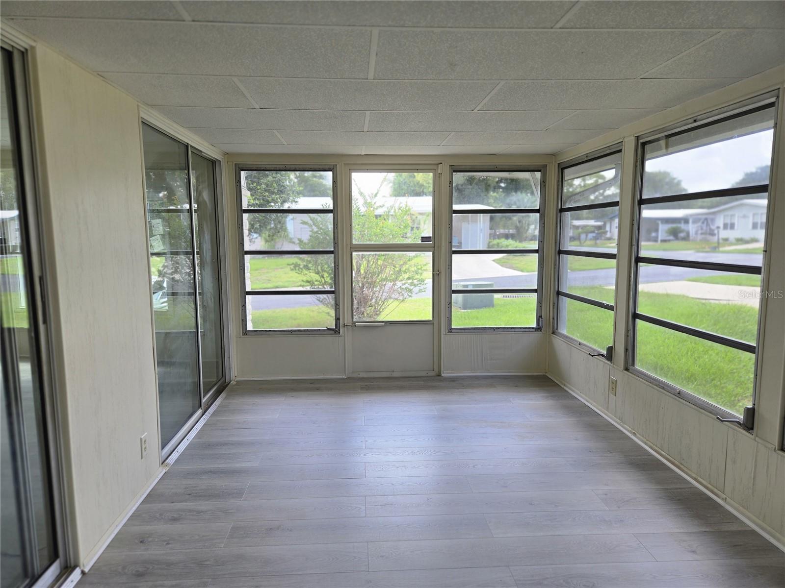 BANBURY VILLAGE CONDO - Residential