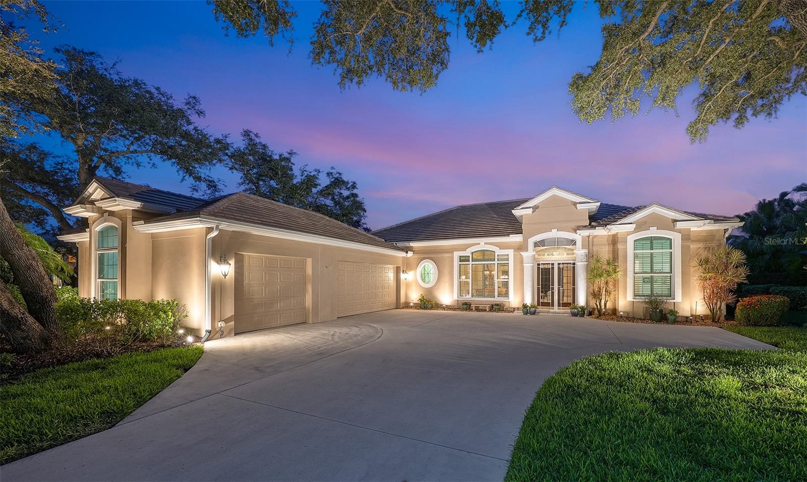 BOCA ROYALE GOLF COURSE - Residential