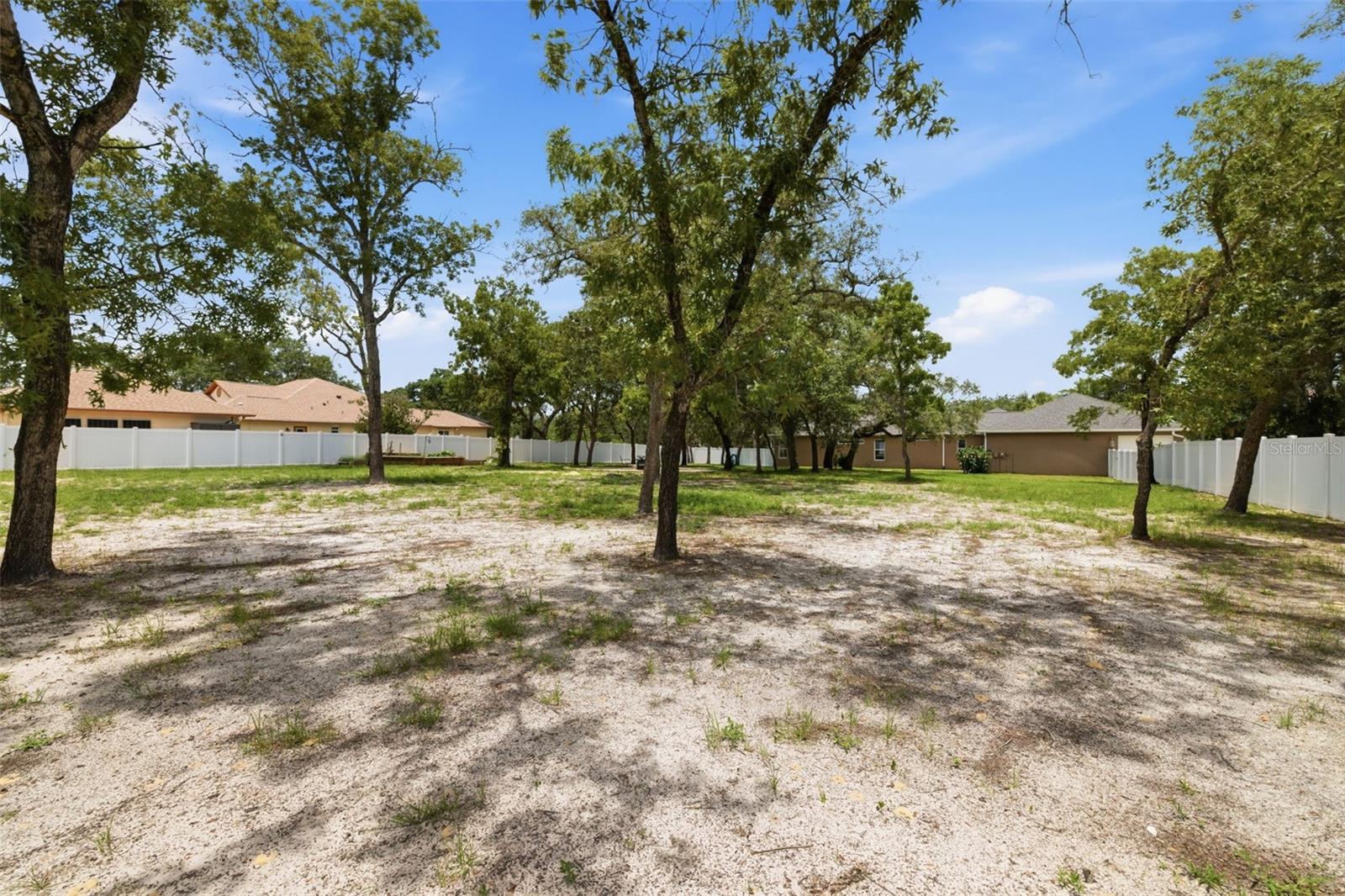 ROYAL HIGHLANDS - Residential