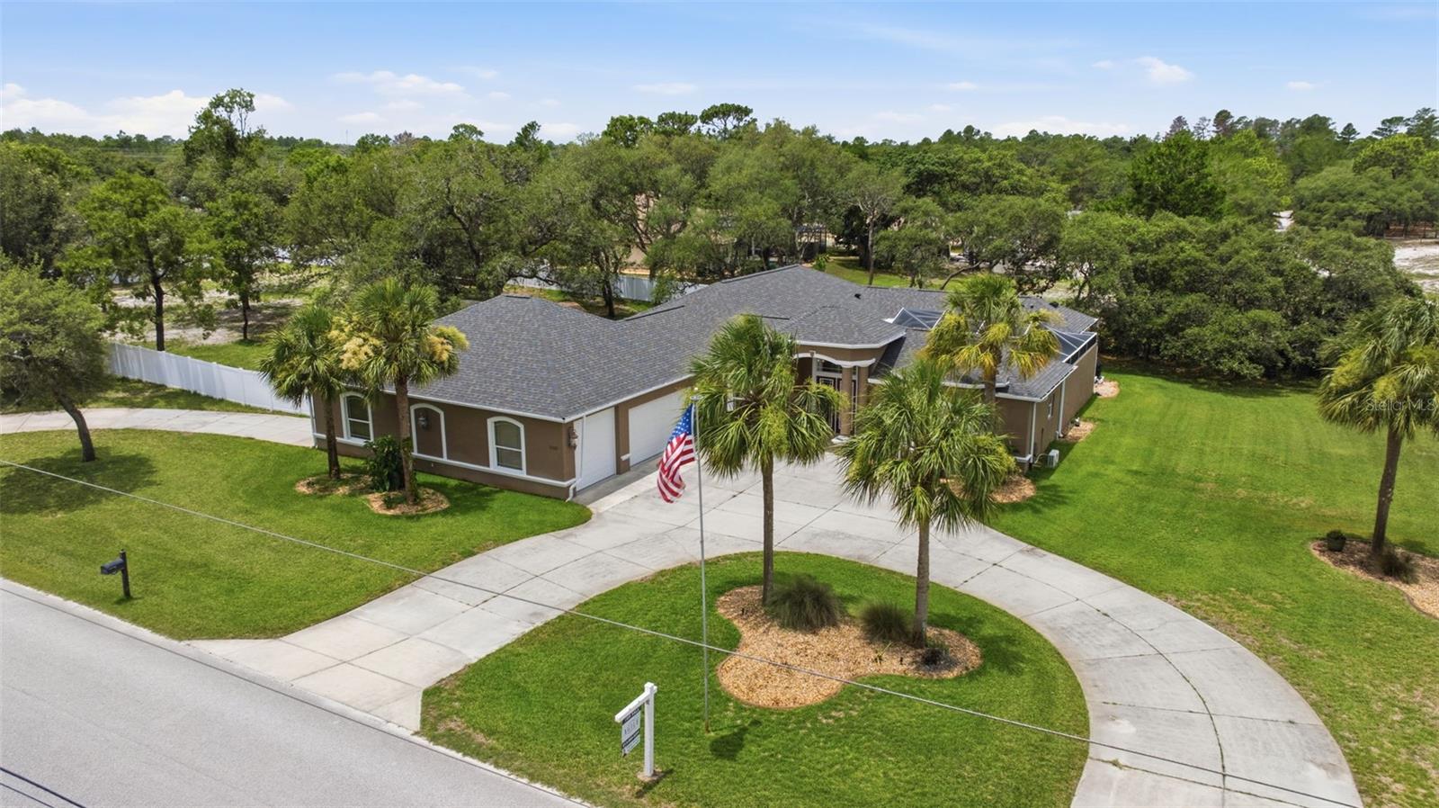 ROYAL HIGHLANDS - Residential