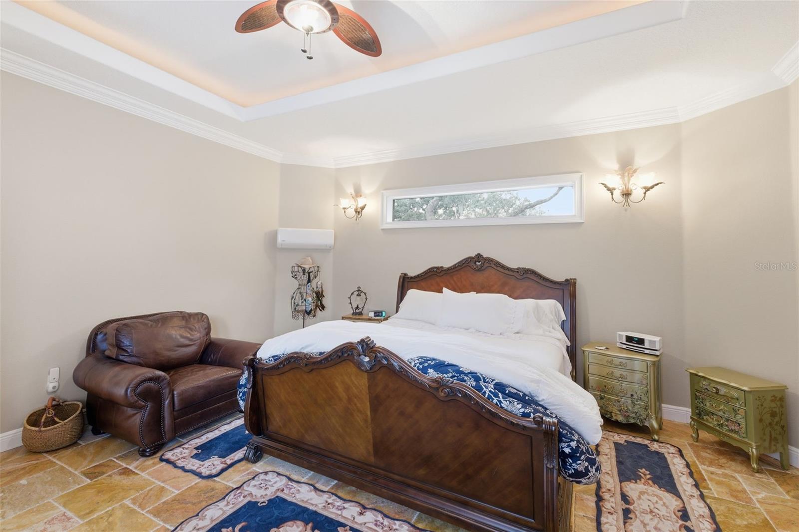 ROYAL HIGHLANDS - Residential