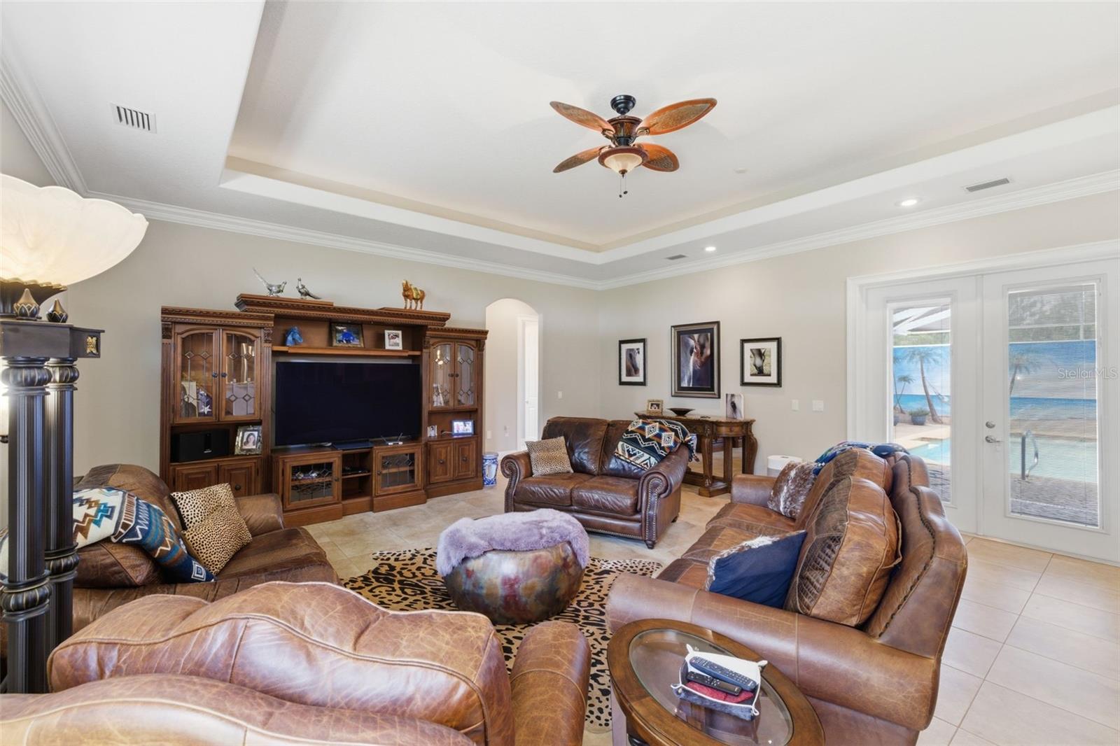 ROYAL HIGHLANDS - Residential