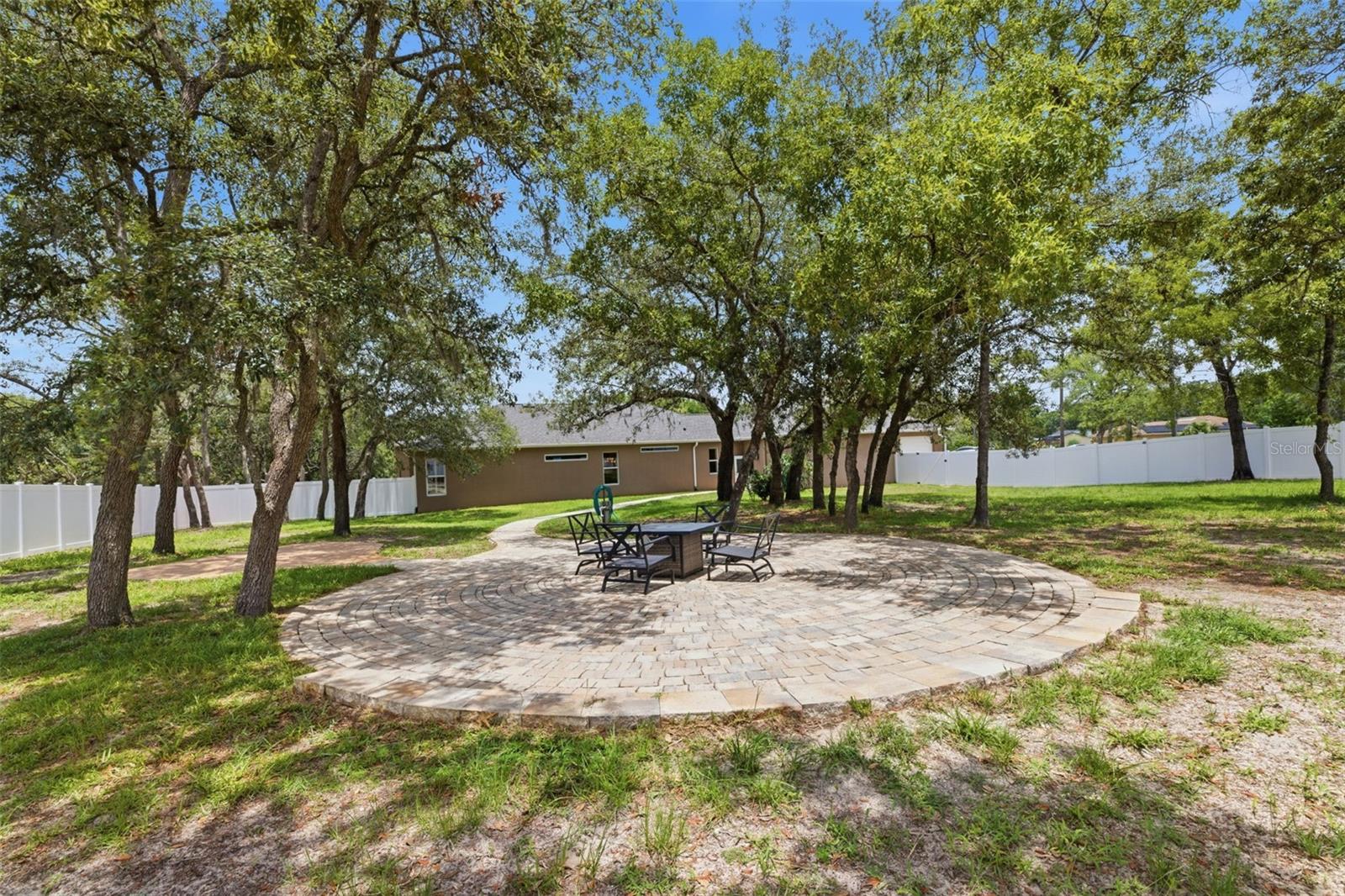 ROYAL HIGHLANDS - Residential