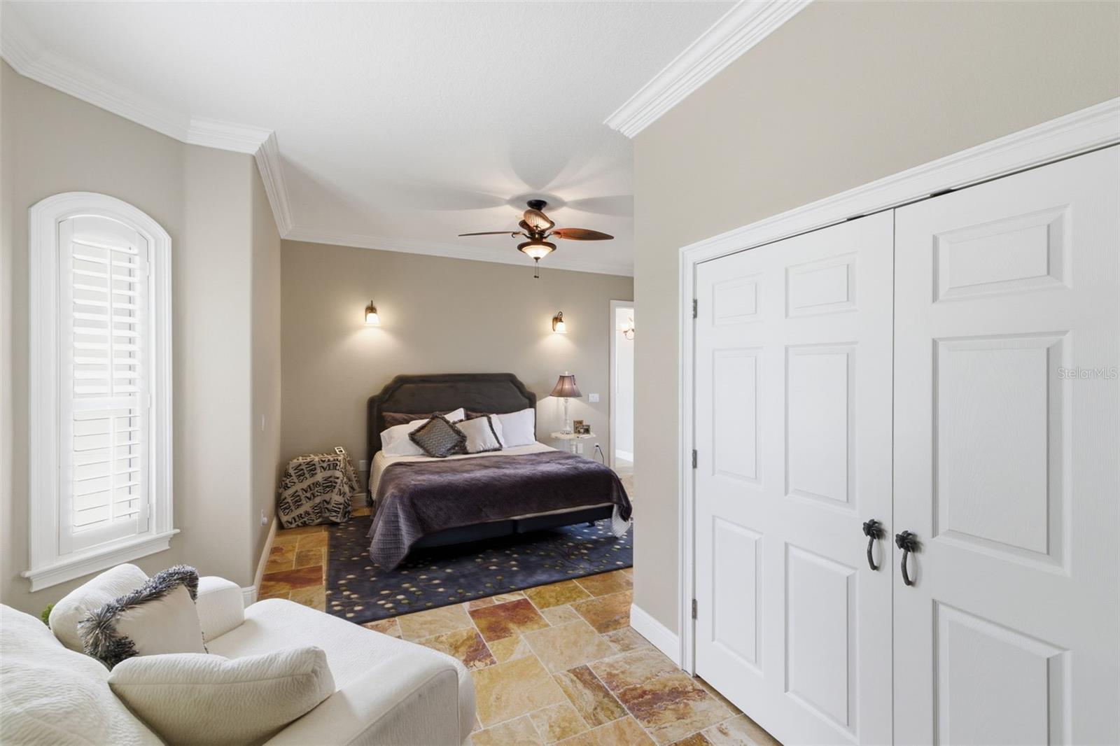 ROYAL HIGHLANDS - Residential