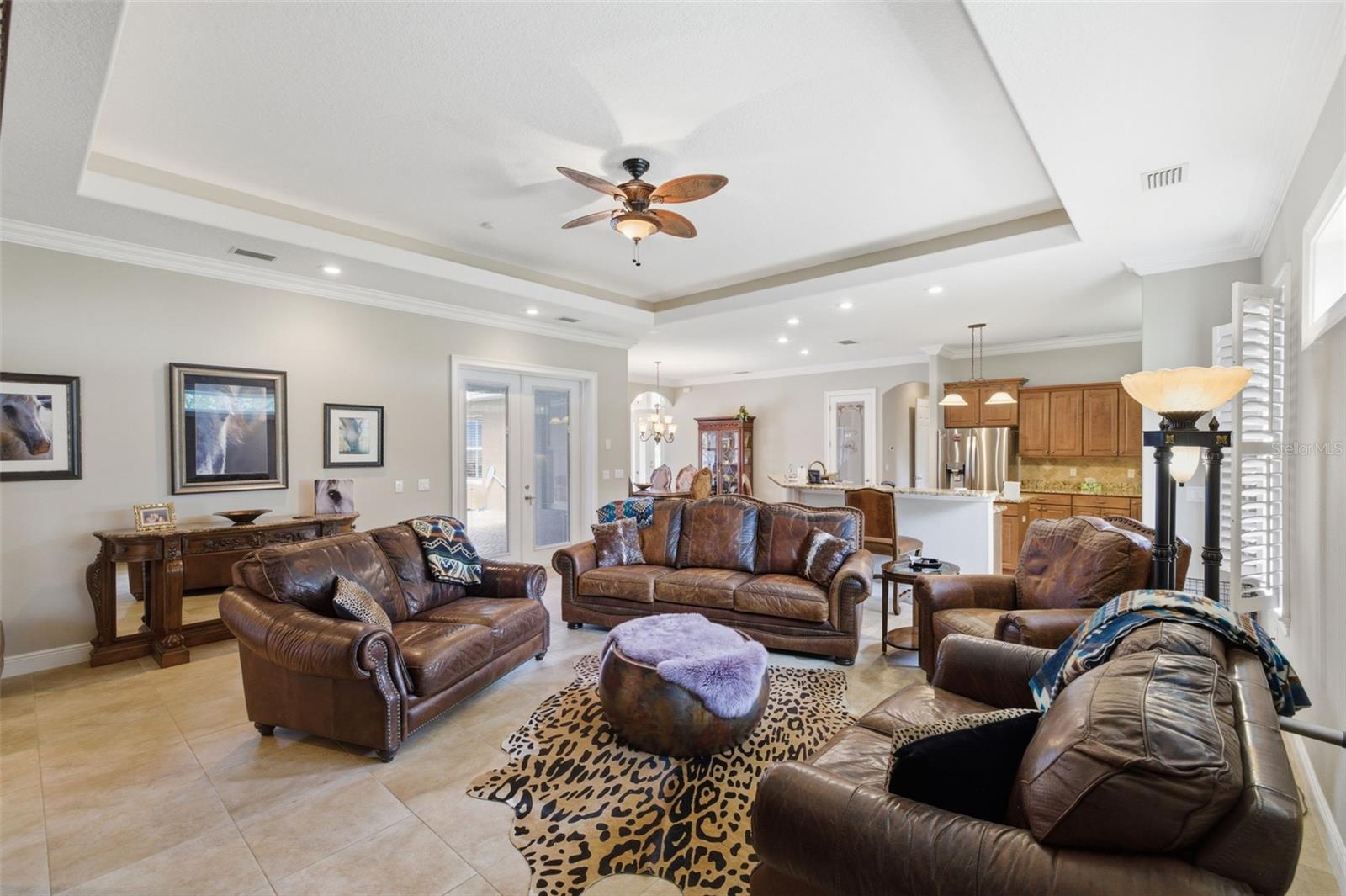 ROYAL HIGHLANDS - Residential