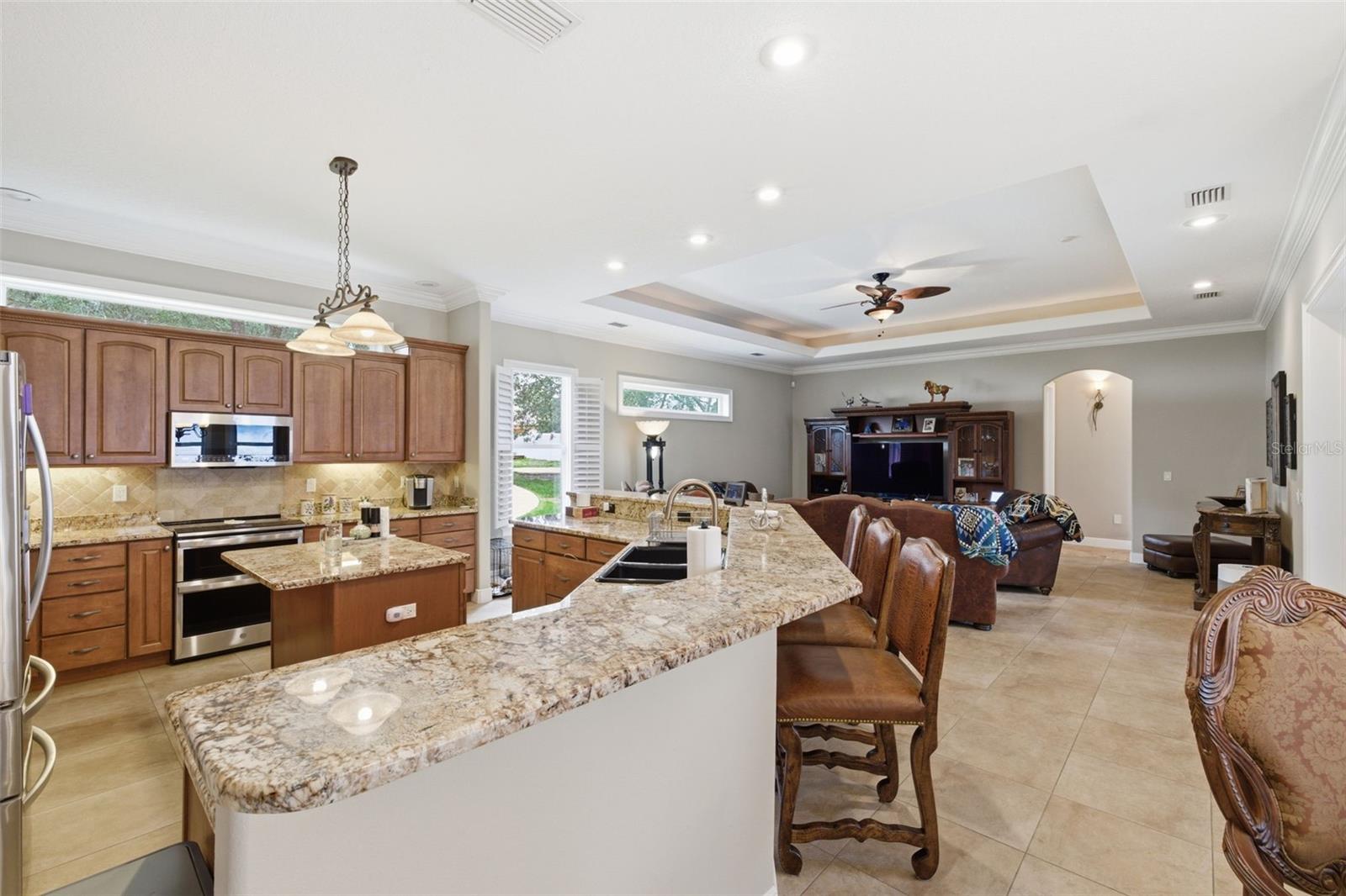 ROYAL HIGHLANDS - Residential
