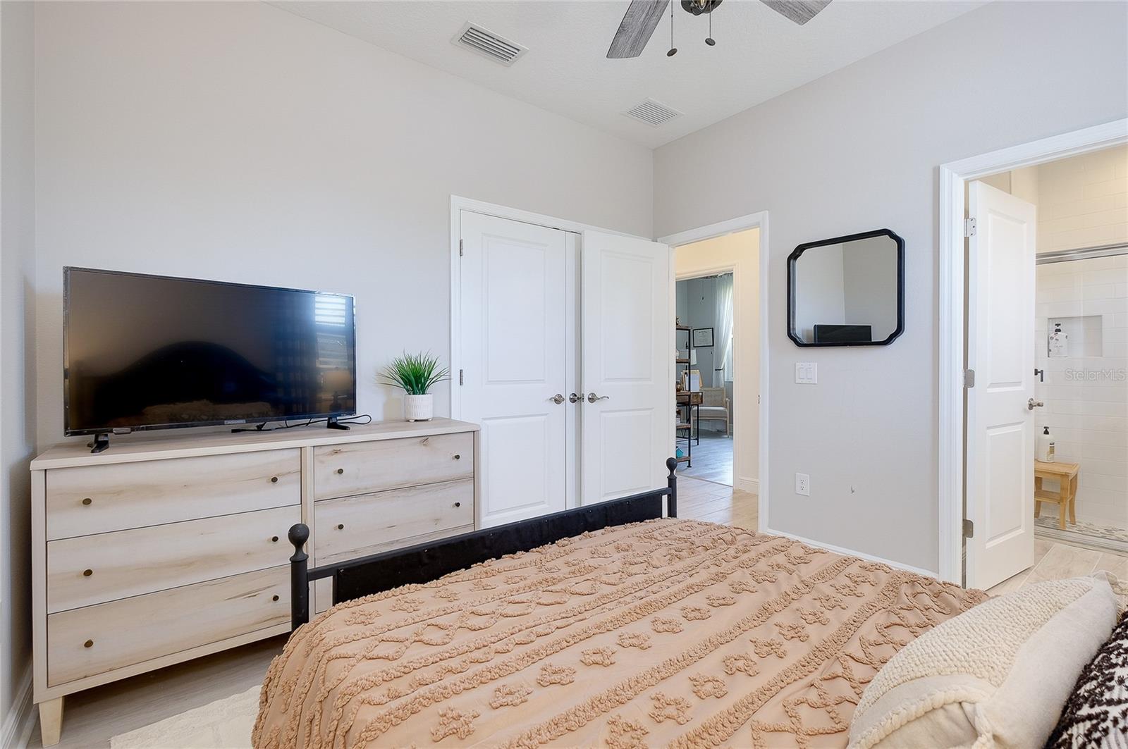 OASIS S/WEST VLGS PH 1 - Residential