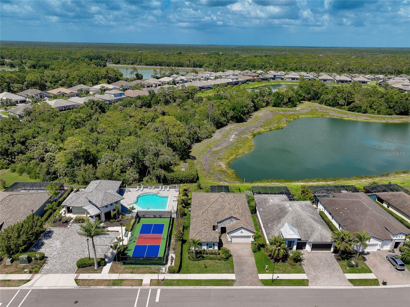 OASIS S/WEST VLGS PH 1 - Residential
