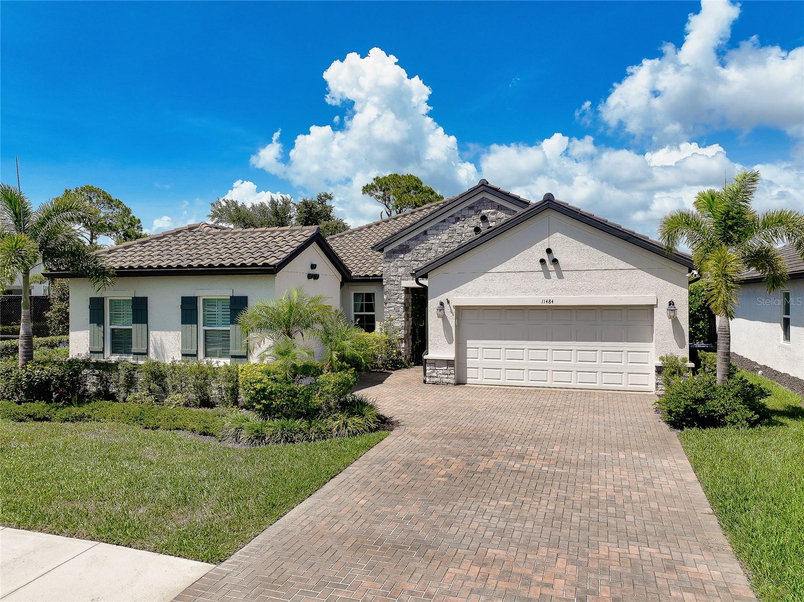 OASIS S/WEST VLGS PH 1 - Residential