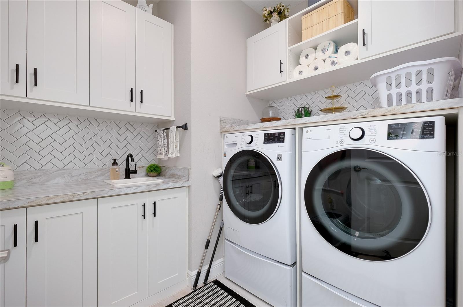 OASIS S/WEST VLGS PH 1 - Residential