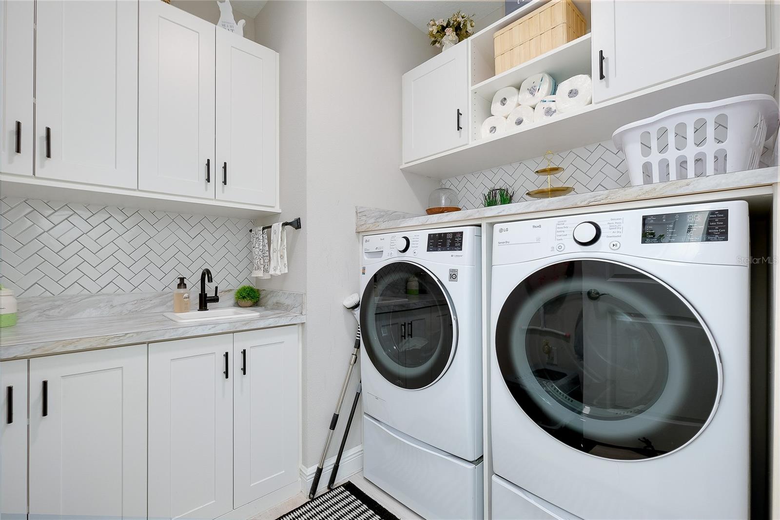 OASIS S/WEST VLGS PH 1 - Residential