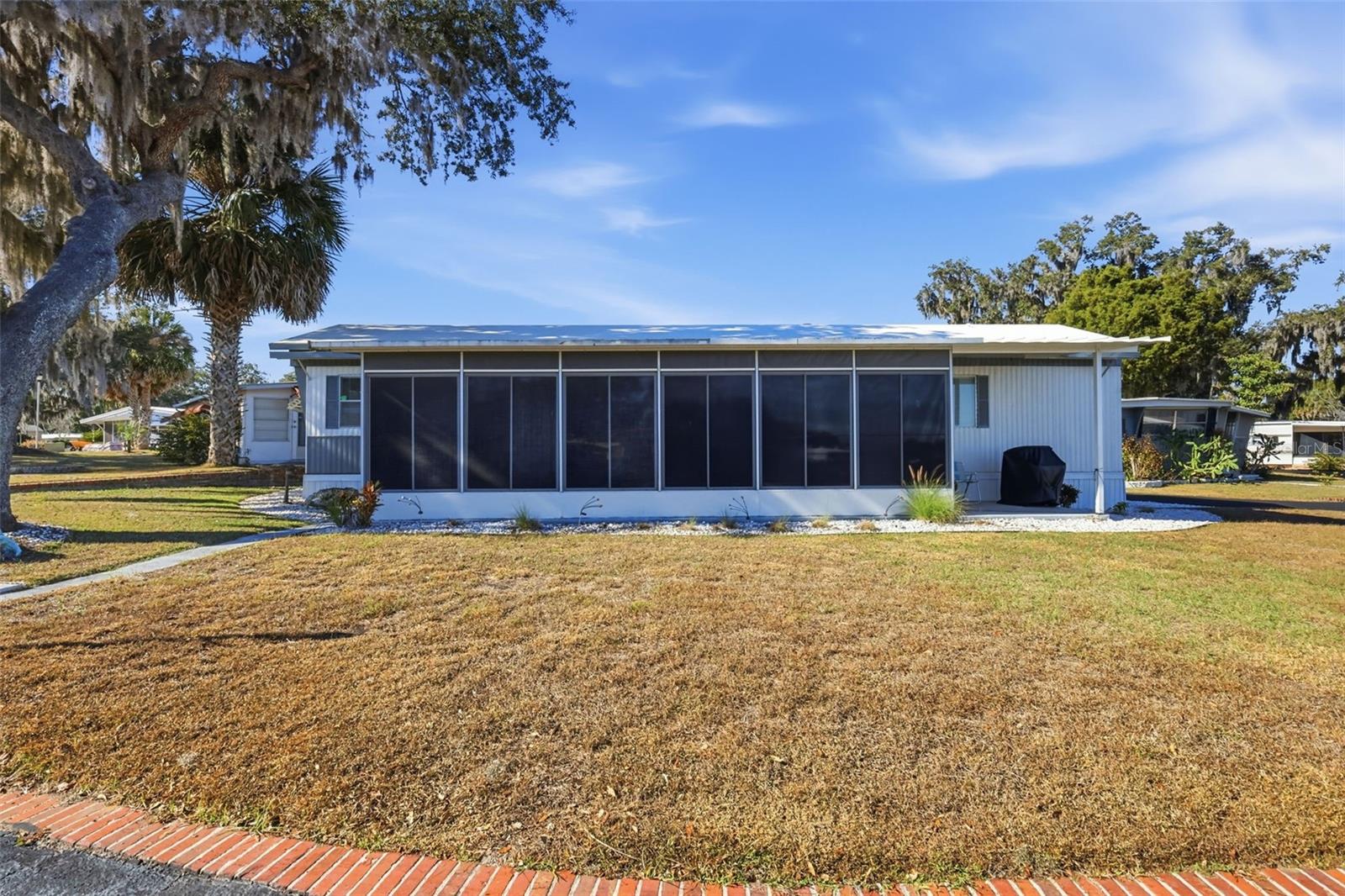GRIFFWOOD CO-OP - Residential