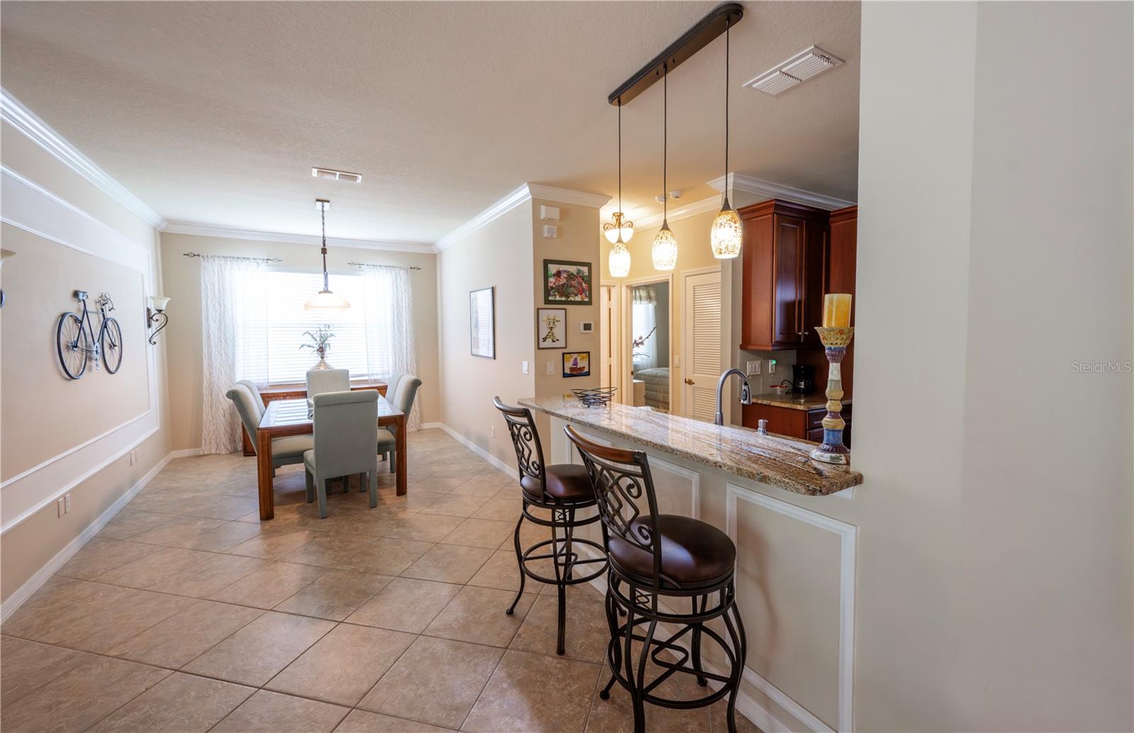 VALENCIA LAKES - Residential