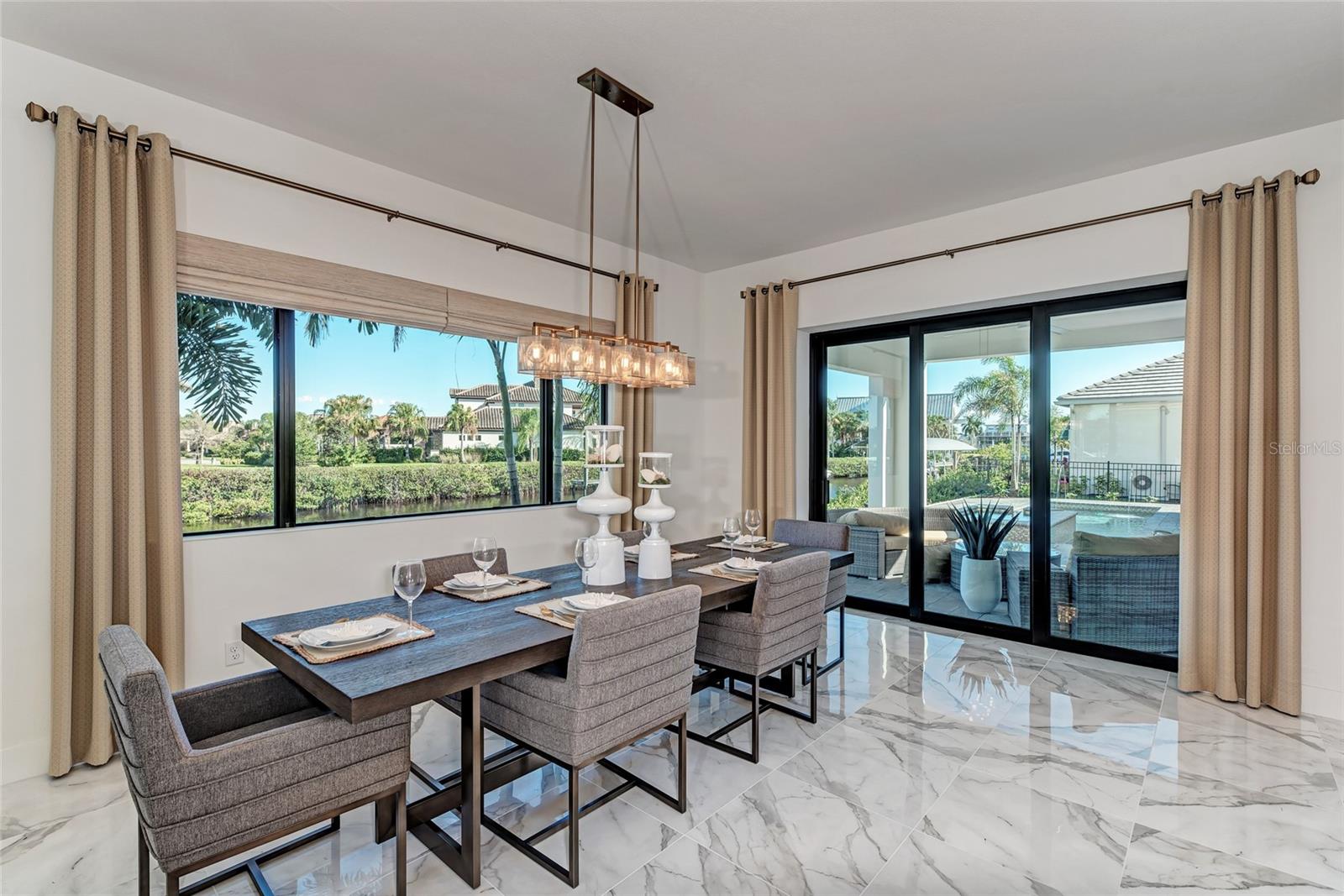THE RESERVE AT HARBOUR WALK - Residential
